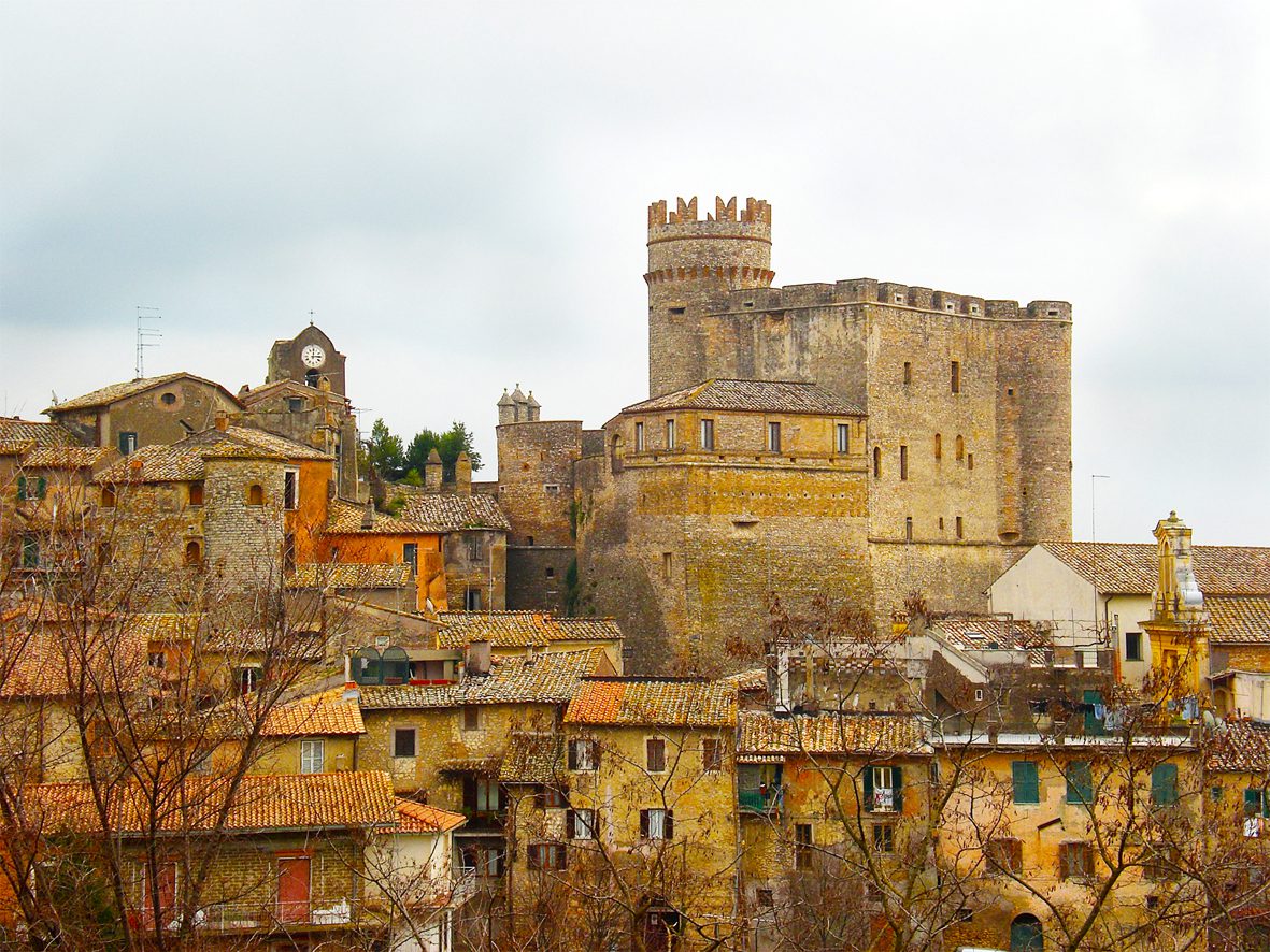 Veduta del castello di Nazzano Veduta del castello di Nazzano