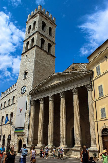 9797573906_9c476cbd99_z