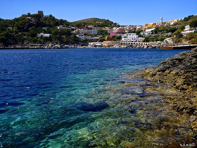 Mari più belli di Sicilia: isola di Ustica