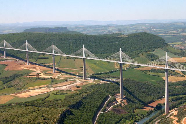 I ponti più alti del mondo: il viadotto di Millau, in Francia