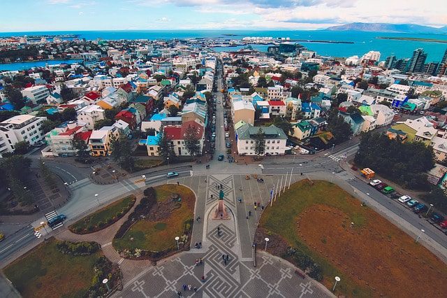 reykjavik e l'islanda sono al primo posto tra i paesi più pacifici del mondo